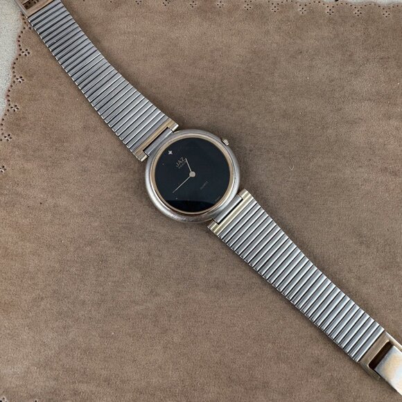 Vintage Jaz Paris French Designer Watch features a two-tone Link Bracelet - Picture 5 of 10